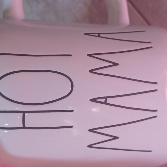 Rae Dunn Artisan Collection "Hot Mama" Mug - Picture 3 of 5